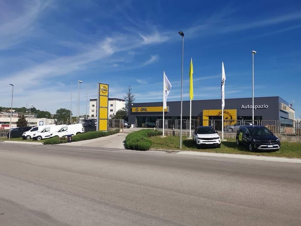 lavori alla concessionaria autospazio opel